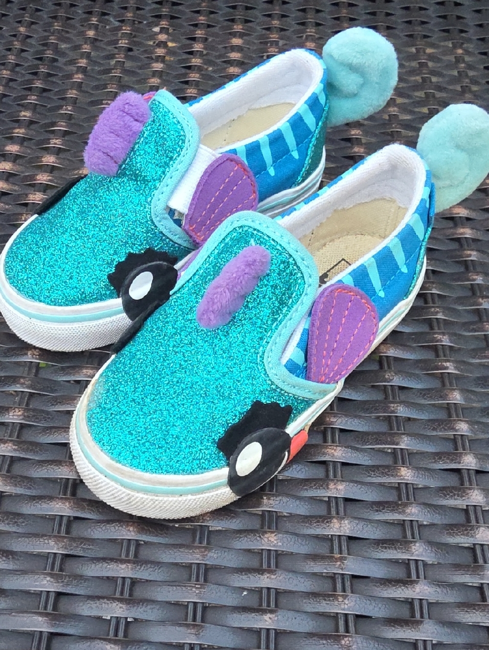 VANS GLITTER FISH Kids Slip-On Shoes with Pom Pom and Ear Accents - Turquoise
